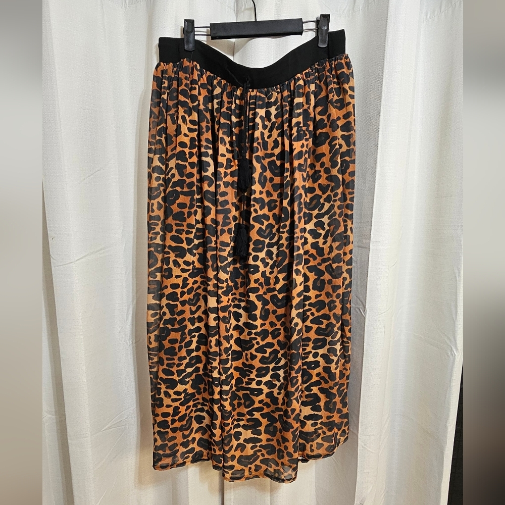 Plus Size Leopard Print Mesh Midi Skirt